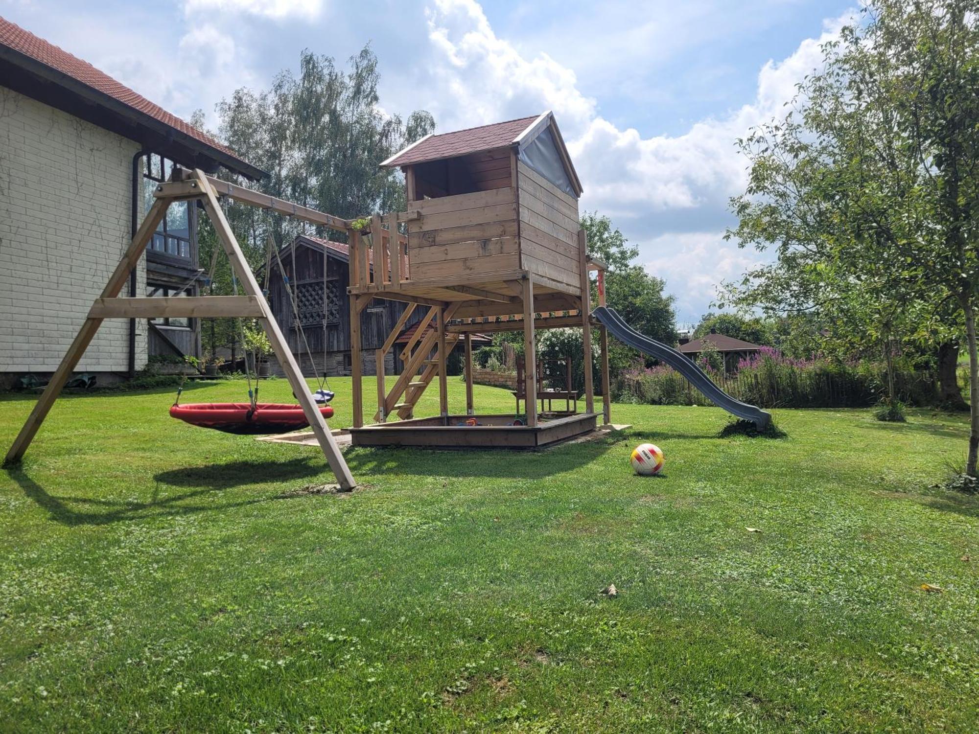 Koanzhaus, Troadkasten Franking Buitenkant foto